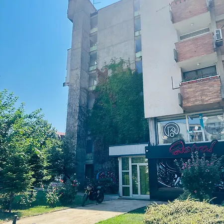 Апартаменты Regina's Modern Center Скопье
